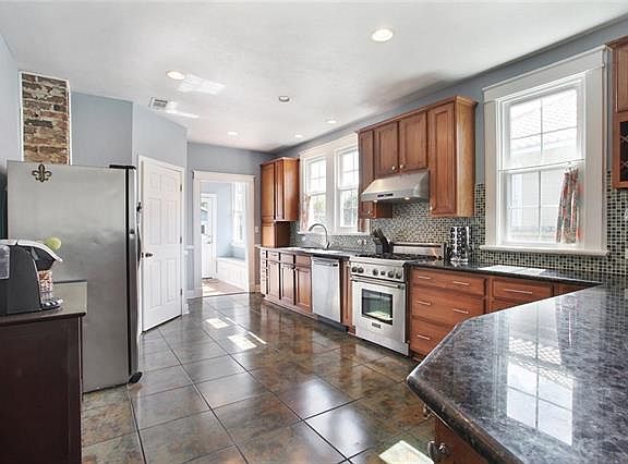 5th image of 729 Voisin St