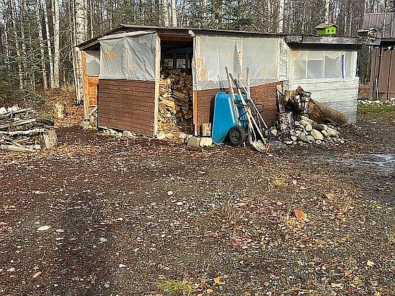 Wood shed