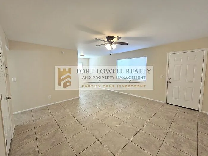 2 bed, 1.0 bath, 752 sqft, $950 — Photo 3