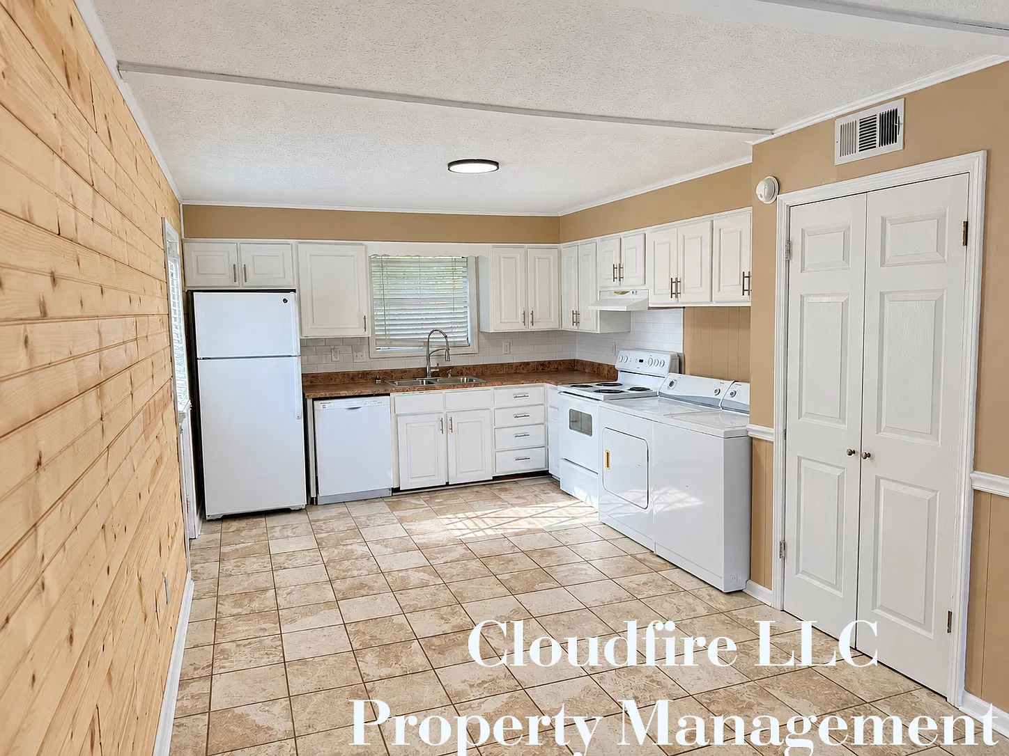 2 bed, 1000 sqft, $1,400 — Photo 2