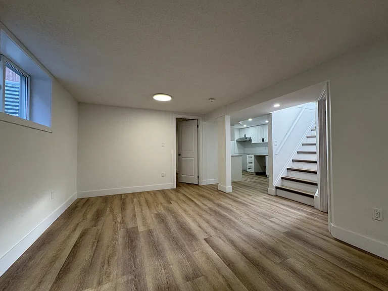 12 Arrowhead Pl #LOWER — Photo 7