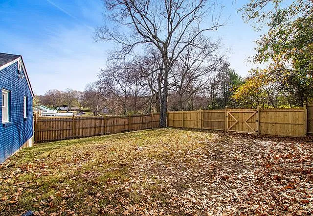 130 Hart Ln — Photo 11