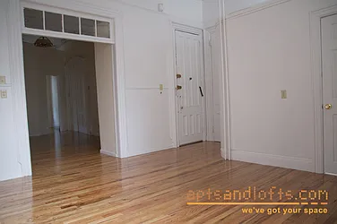 Rented by aptsandlofts.com