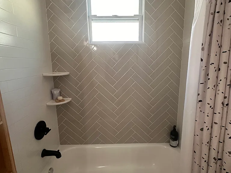 210 W Lambright St — Photo 24