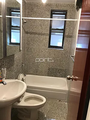 Rented by Point NYC | media 35