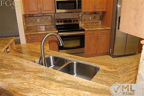 4th image of 1411 NE 21st Pl