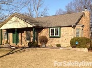 8 Deer Trail Dr, Collinsville, IL 62234