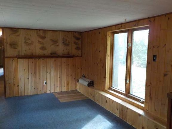 3rd image of 1590 Dogwood Dr