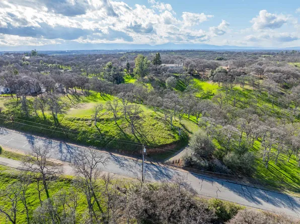 21300 Meadow Gate Dr, Red Bluff, CA 96080
