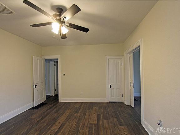 2nd image of 521 Ann St