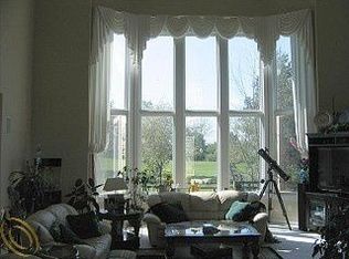 83 Fieldway Ct, Rochester, MI 48306