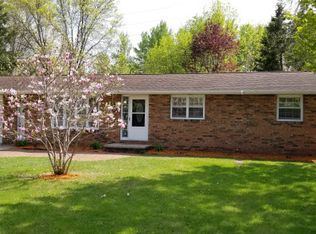 178 Parkside Ct, Green Bay, WI 54313