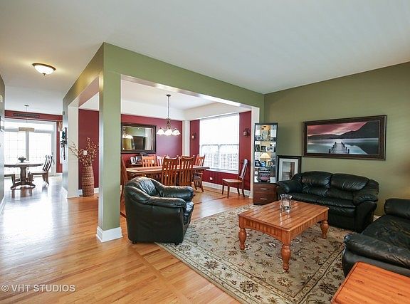 2nd image of 10436 Dawson St