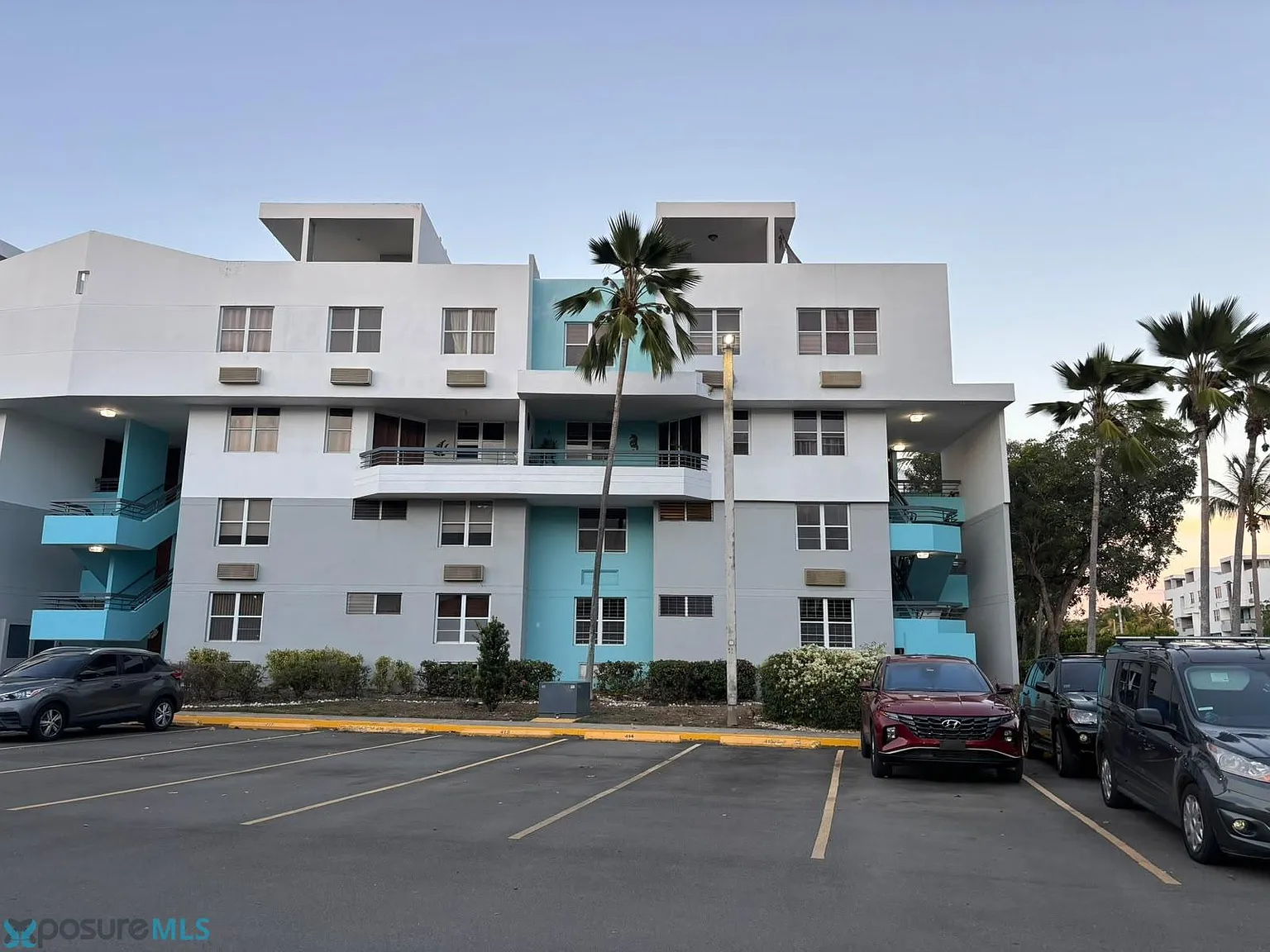Chalets De La Playa (Condominio) — Photo 1