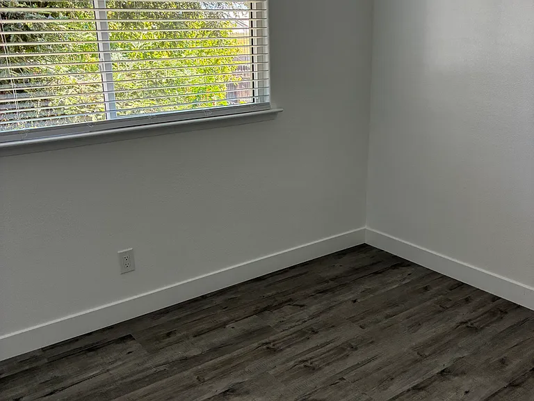 Upstairs bedroom 1