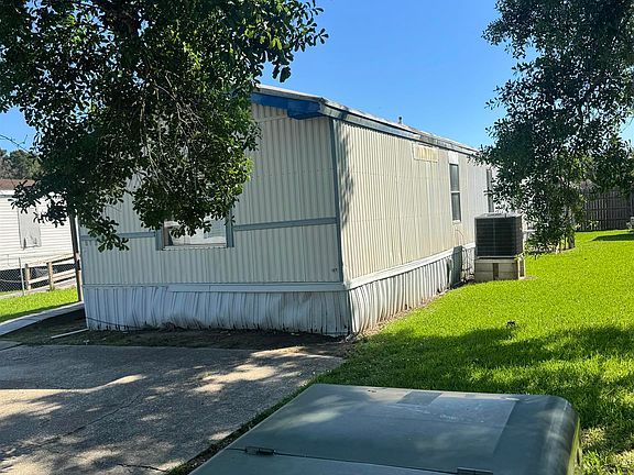 3rd image of 7820 Easley Dr