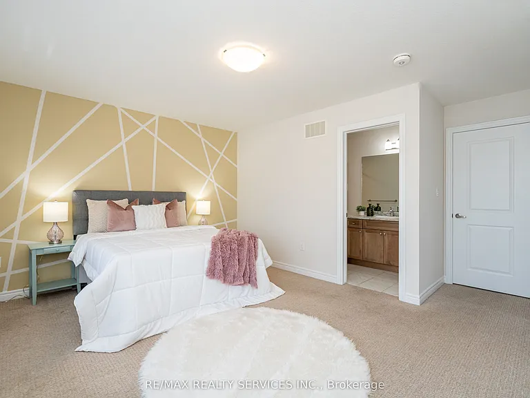 7 Baker Ln — Photo 34