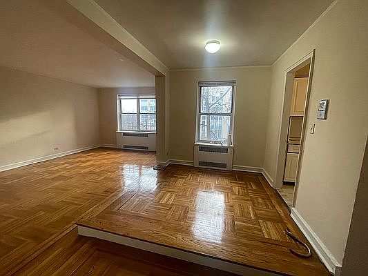 4th image of 70-01 113th St #4