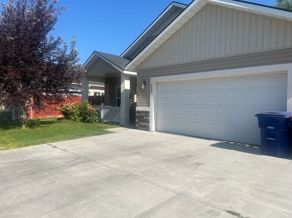 953 Americana Cir
