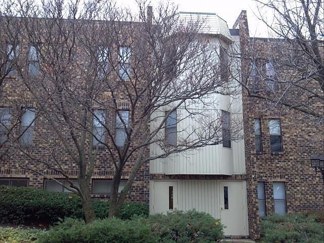 1st image of 2214 Country Club Dr #31-11A