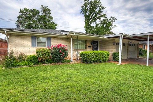 3rd image of 833 Vickie Dr