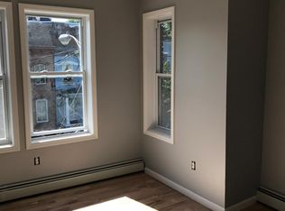 14 Dubois St, Newburgh, NY 12550