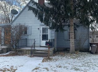 806 E Carpenter St, Midland, MI 48640