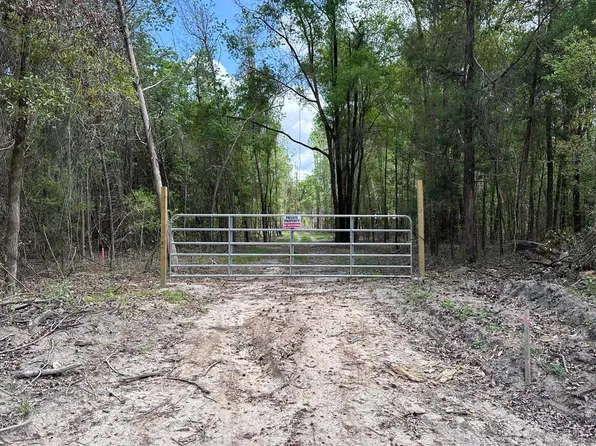 2355 SW Drew Feagle Ave, Fort White, FL 32038