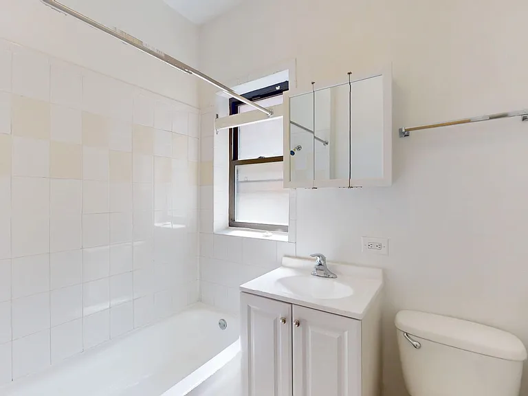 1515 E. 54th Street — Photo 19