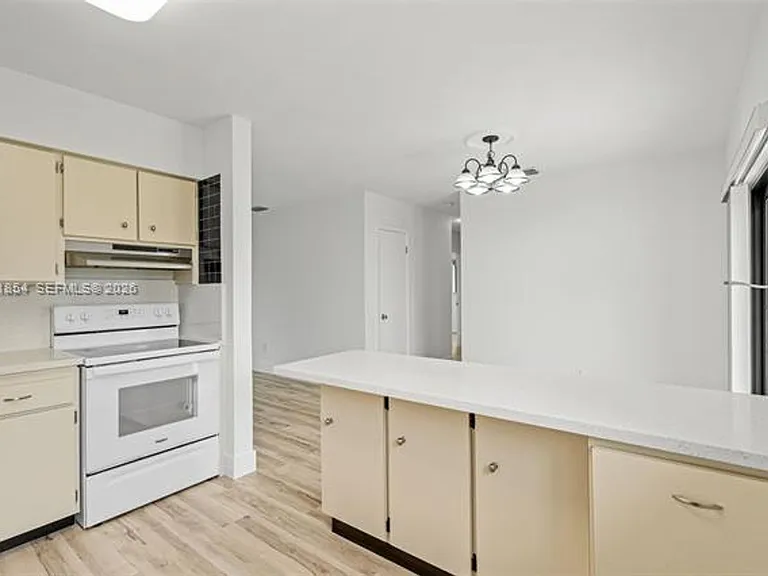 5110 SW 106th Ave #5110 — Photo 17