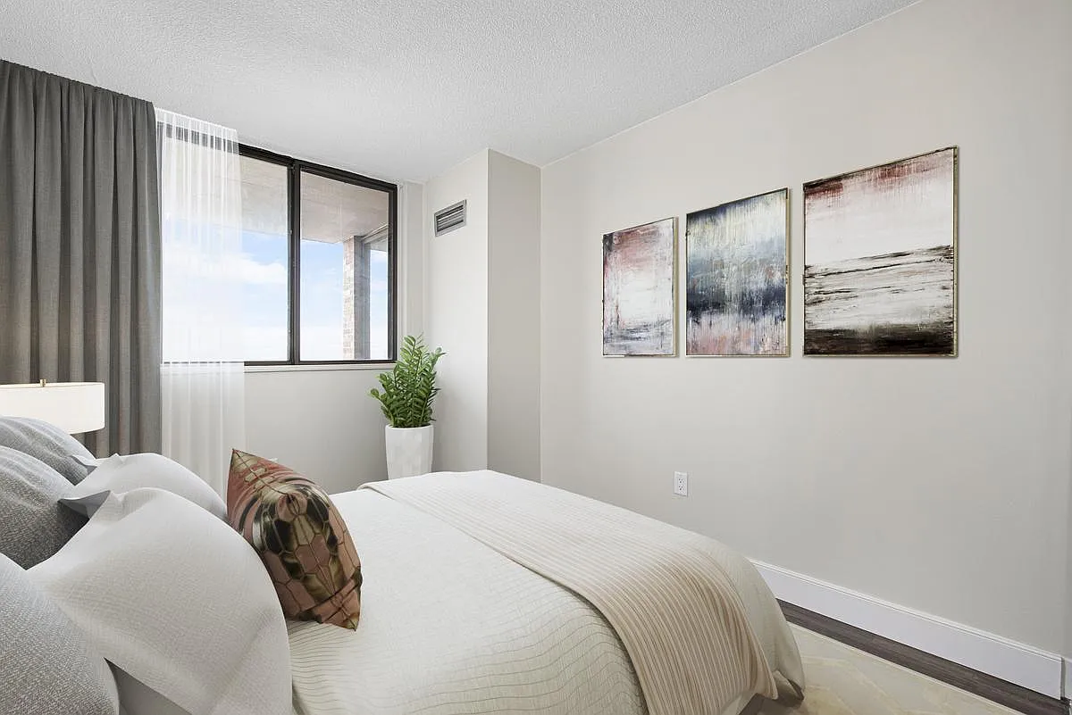 4500 Jane St. — Photo 3