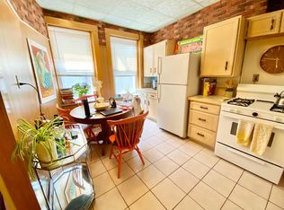 4 Baldwin Pl #3AA, Boston, MA 02113