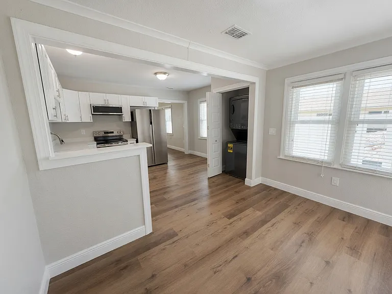 Kitchen and dining area.