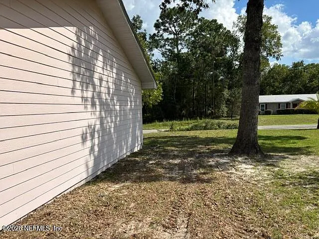 3 bed, 2.0 bath, 1204 sqft, $1,550 — Photo 2