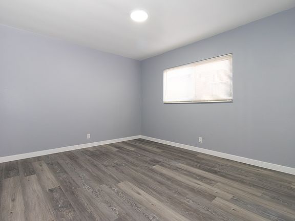5th image of 6028 Stafford Ave