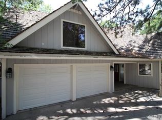 102 Old Toll Rd, Lake Arrowhead, CA 92352
