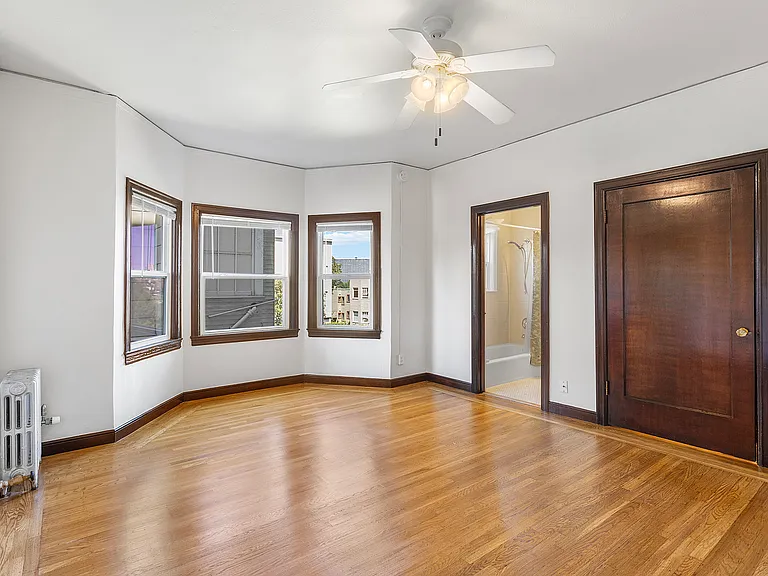 365 Hanover Ave #105 — Photo 1