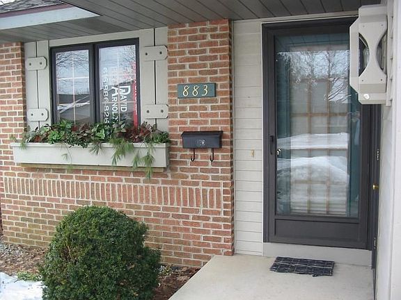 2nd image of 883 Harvest Dr