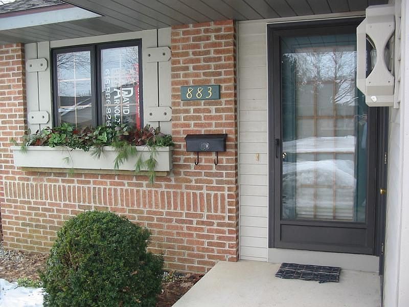 2nd image of 883 Harvest Dr