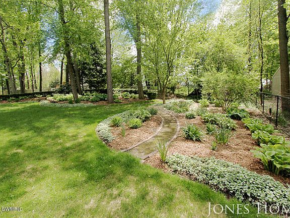 4th image of 2634 Sandhill Dr SW