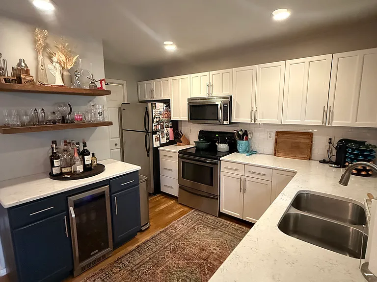 940 Gale Ln #129 — Photo 7