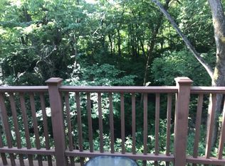 3233 Stonecrest Ct, Columbus, OH 43221