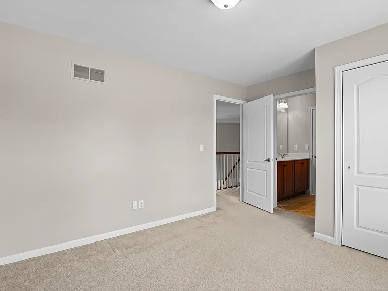 24303 Saybrook Ct — Photo 33