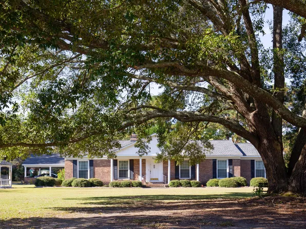 360 Pine St, Bamberg, SC 29003