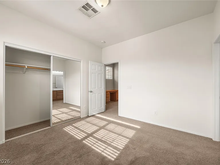 428 Eternity St — Photo 29