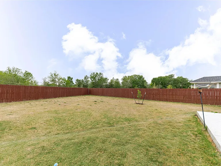 303 Schuyerville Dr — Photo 31
