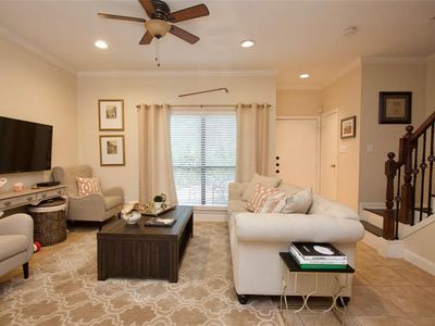 11711 Memorial Dr APT 591, Houston, TX, 77024