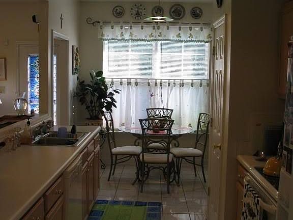 3rd image of 127 Brightwood Ter