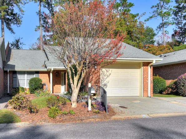 616 Clarendon Pl, Aiken, SC 29801