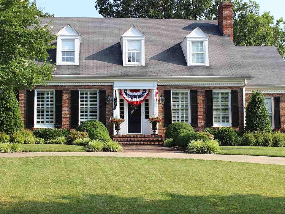 1st image of 817 Wakefield St